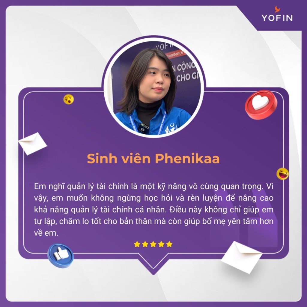  Sinh viên trả lời phỏng vấn tại gian hàng YOFIN