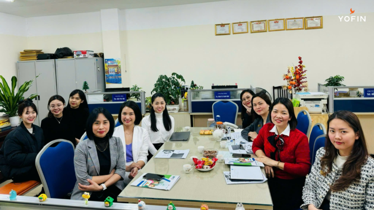 Đại diện Công ty TNHH 2Target cùng phía đại diện trường Đại học Công đoàn