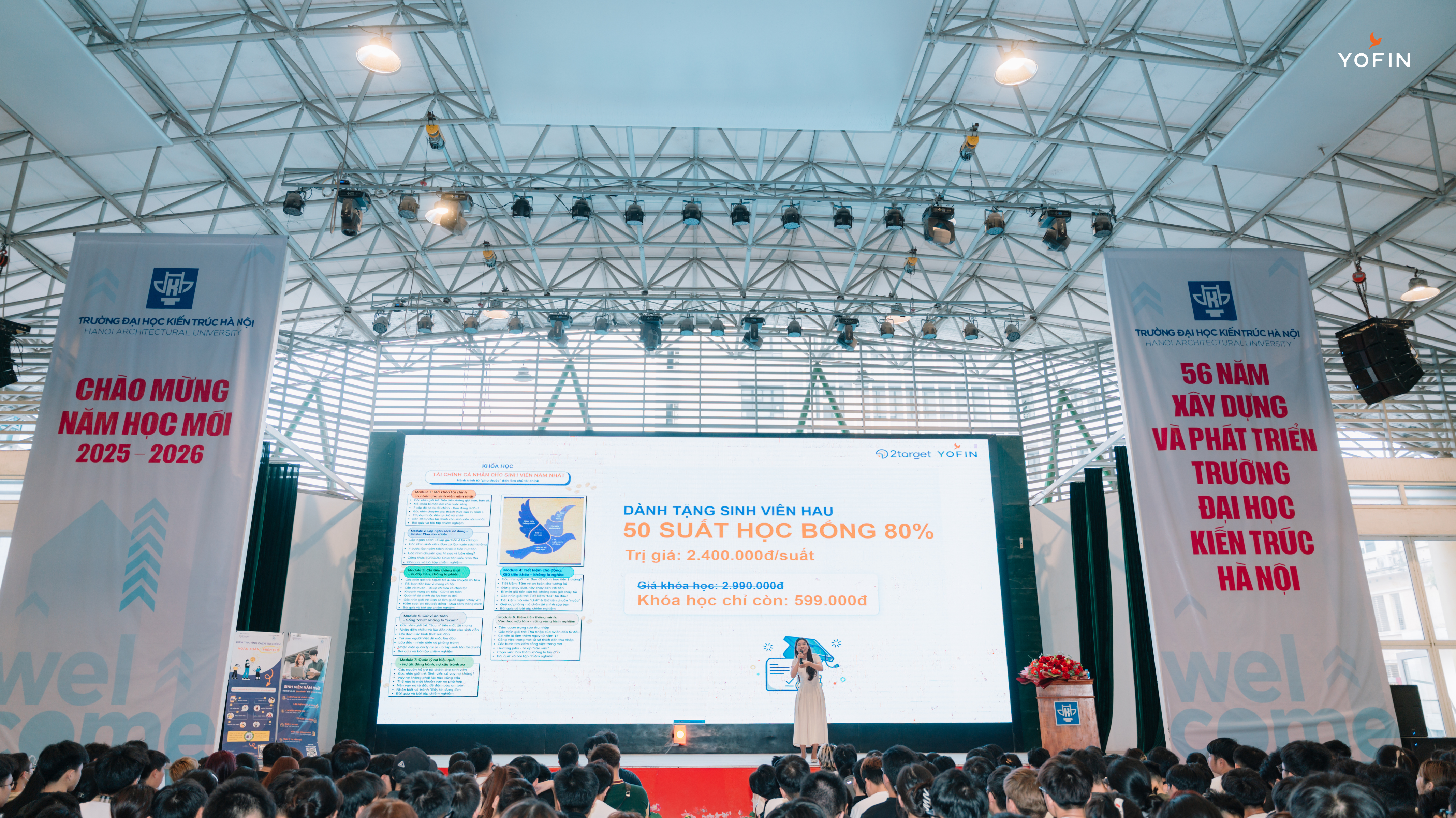 Dự án Yofin trao 50 suất học bổng giá trị cho các bạn tân sinh viên Kiến trúc