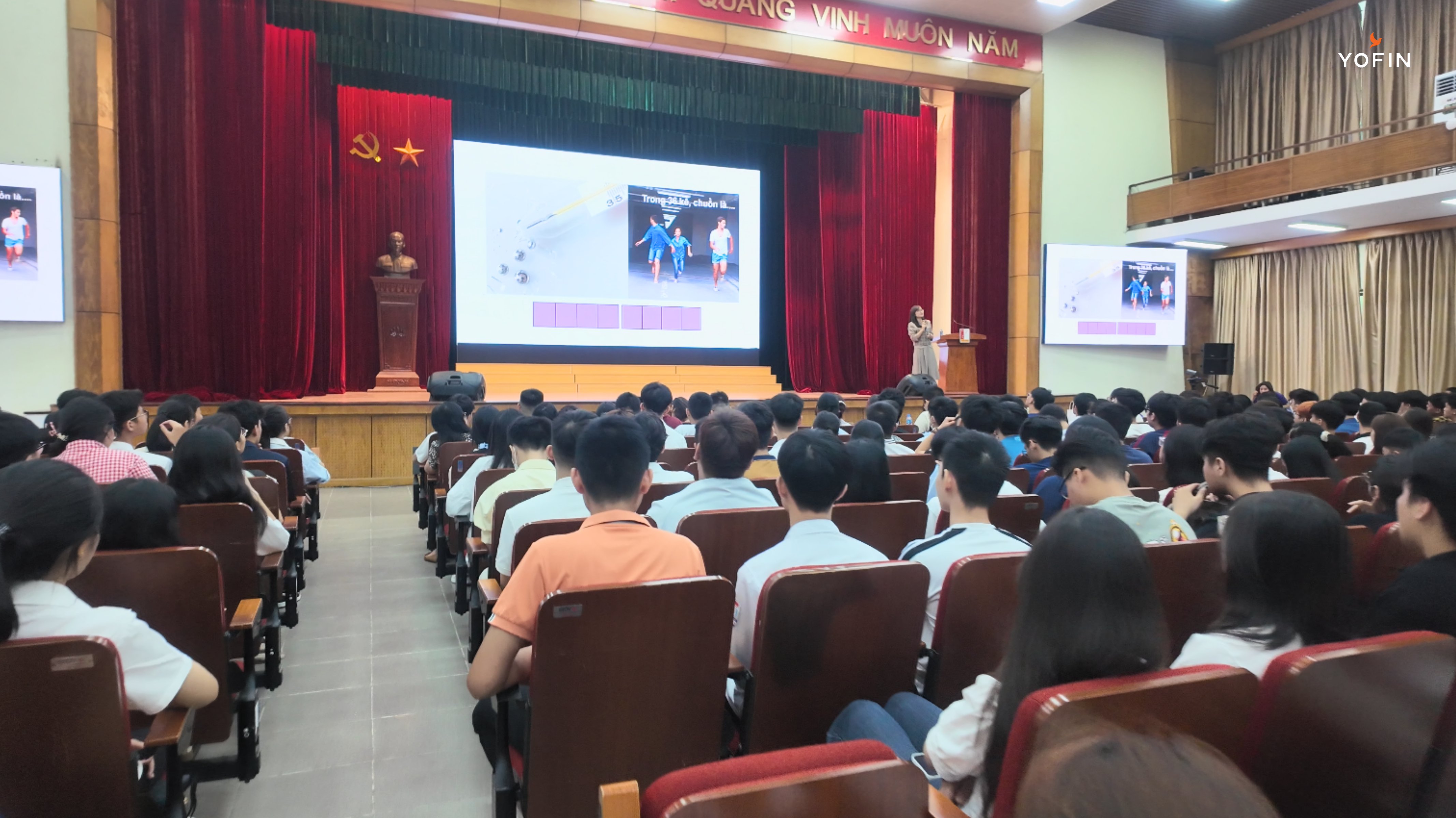 Minigame Bắt chữ giữ tiền thu hút sự tương tác nhiệt tình của cả hội trường